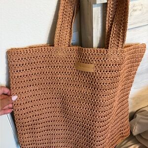 Burberry straw Tote Bag like new